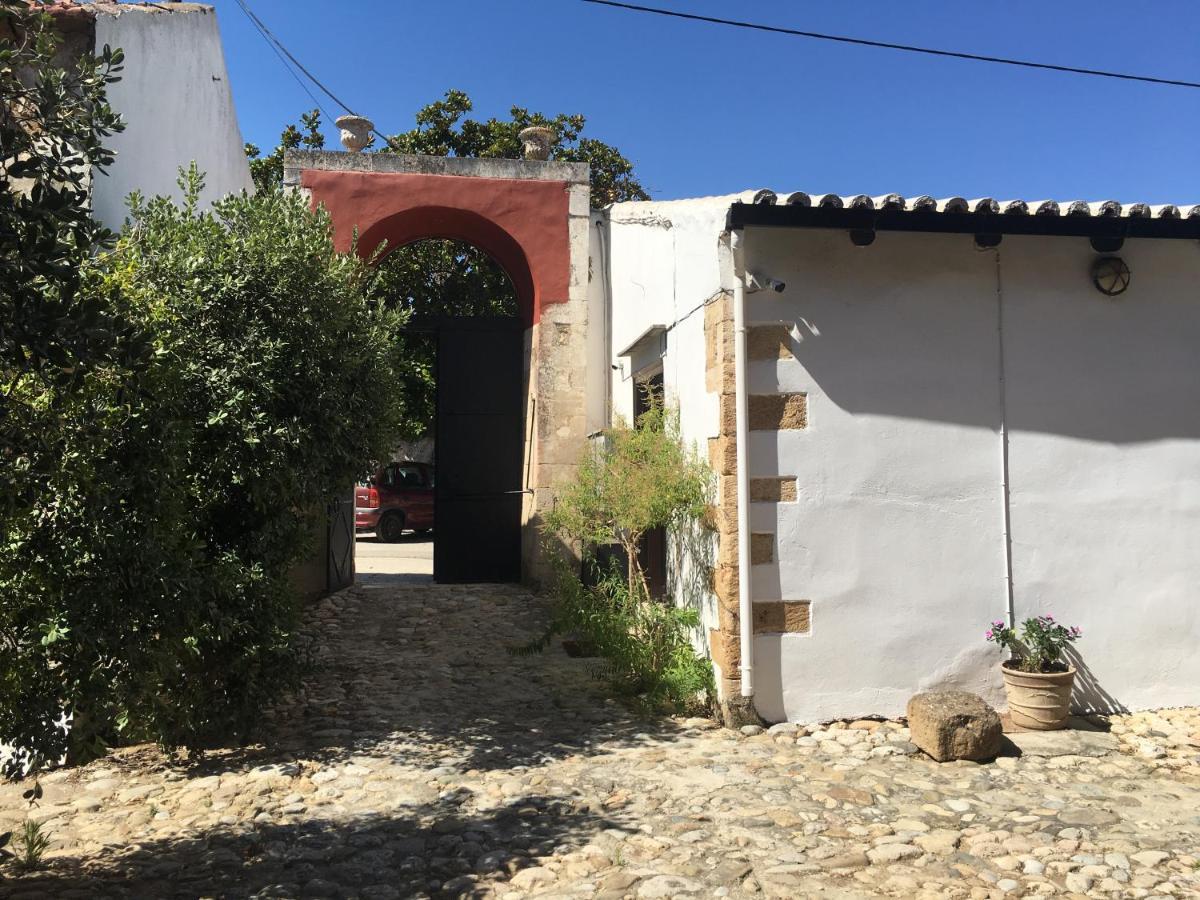 Oasis Guesthouse Chania  Buitenkant foto
