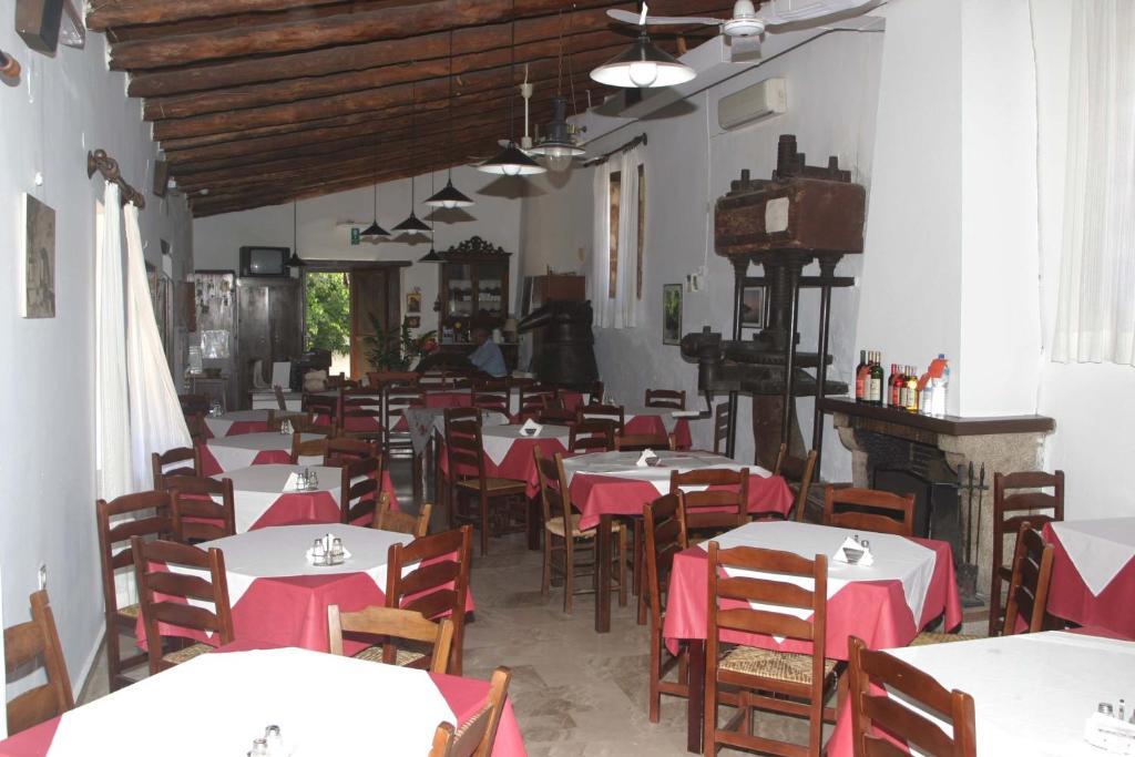 Oasis Guesthouse Chania  Buitenkant foto
